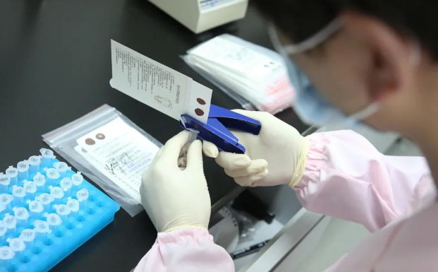 鑒定者需求解決自身的疑惑,私自取樣本做親子鑒定犯法嗎? 鑒定者需求解決自身的疑惑,私自取樣本做親子鑒定犯法嗎?